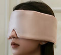 Masque de nuit en soie offert